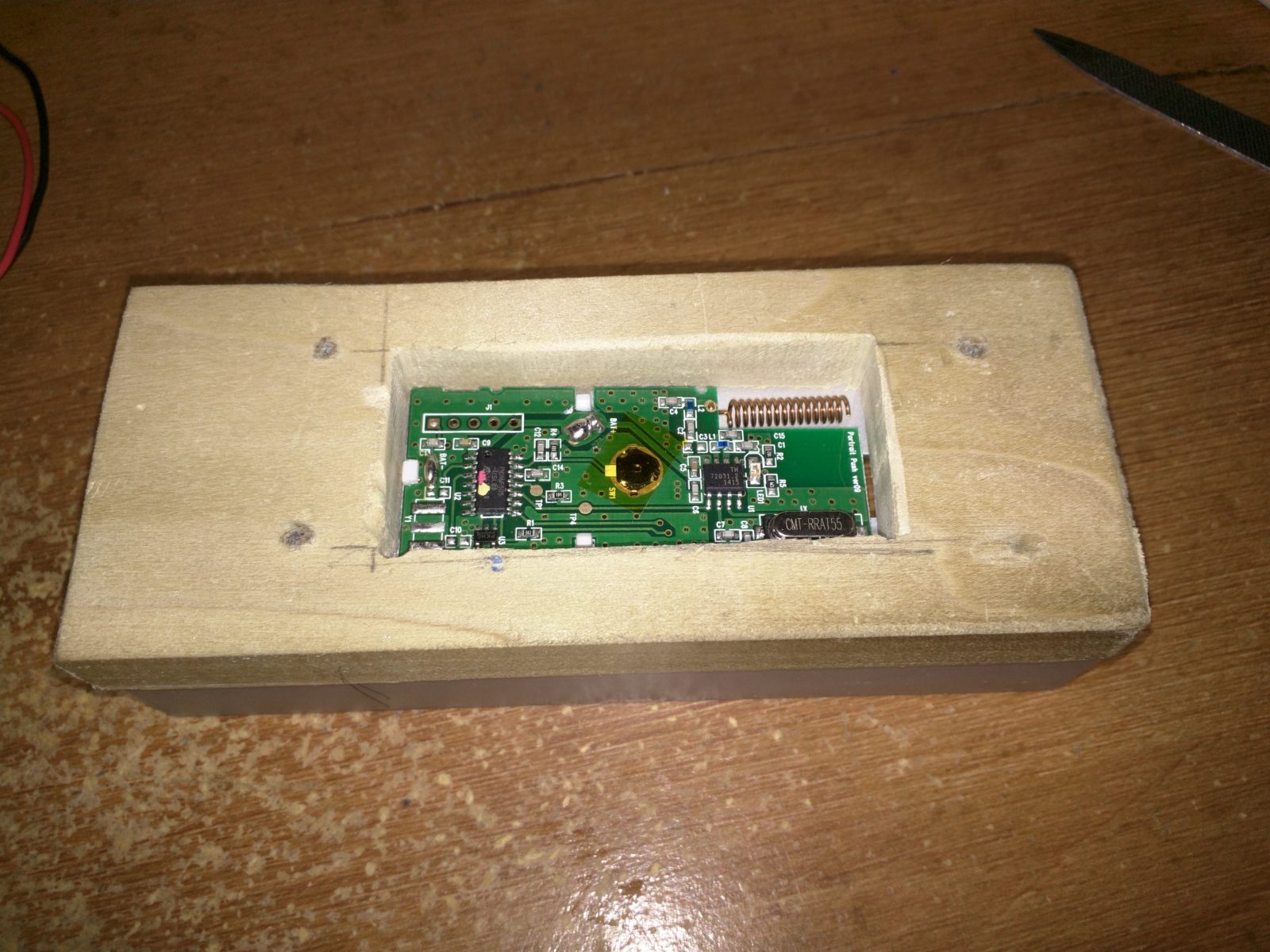 Wireless Button integrated into back of Doorbell